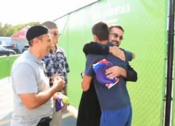 VIDEO: Novaku čestitali Jarić, sveštenik...