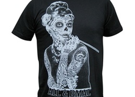 Aubrey Tattooed with Mexican Sugar Skull Mask by Jarad Bryant Men's T Shirt