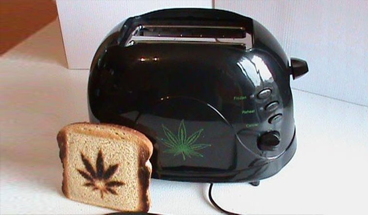 Weed Leaf Toaster
