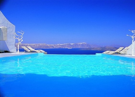 Getaway Taken To Remarkable Romantic Heights: Astarte Suites, Santorini