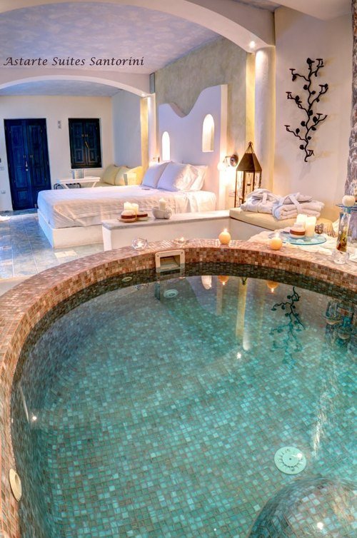 Honeymoon suite with private couples Jacuzzi @ Astarte Suites Santorini 