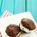 Chocolate Mint Ice Cream Sandwiches (with Quinoa Cookies) - Cooking Quinoa