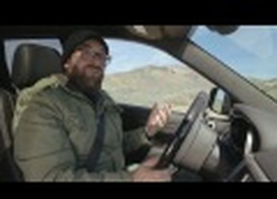 2014 Jeep Grand Cherokee EcoDiesel vs 2013 Volkswagen Touareg! [Head 2 Head Episode 30]