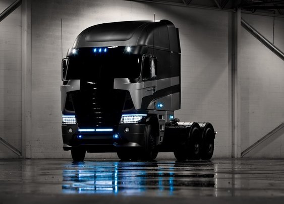 Transformers 4 Casts Daimler’s Freightliner Truck