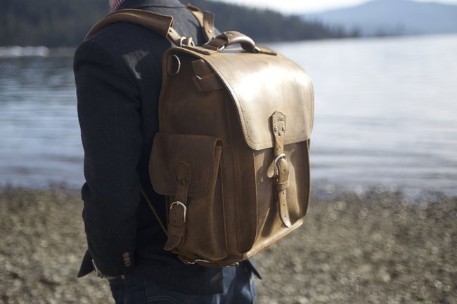 saddleback squared backpack