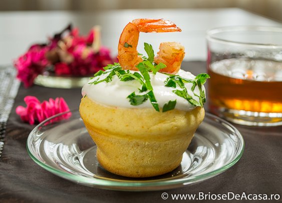 Appetizer Muffins with Shrimps