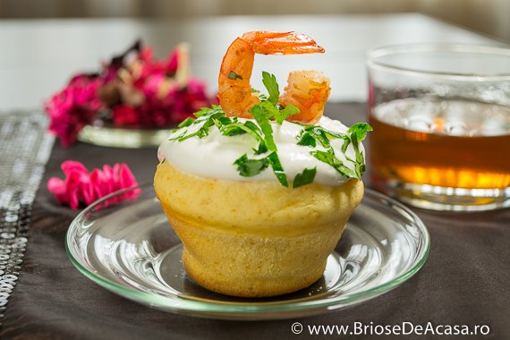 Appetizer Muffins with Shrimps