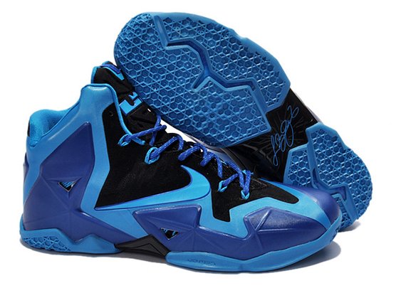 Nike King Lebron XI (11) With Royal Blue & Black Sports Sneakers
